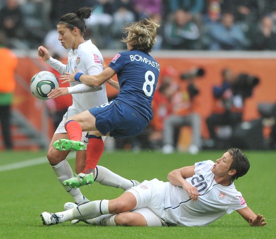 巴拿马女足与帕桑度，一场激情与坚韧的较量