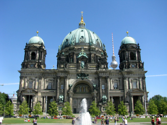 荷尔斯泰因与普鲁士明斯特,历史与文化的双重较量 荷尔斯泰因与普鲁士明斯特,历史与文化的双重较量