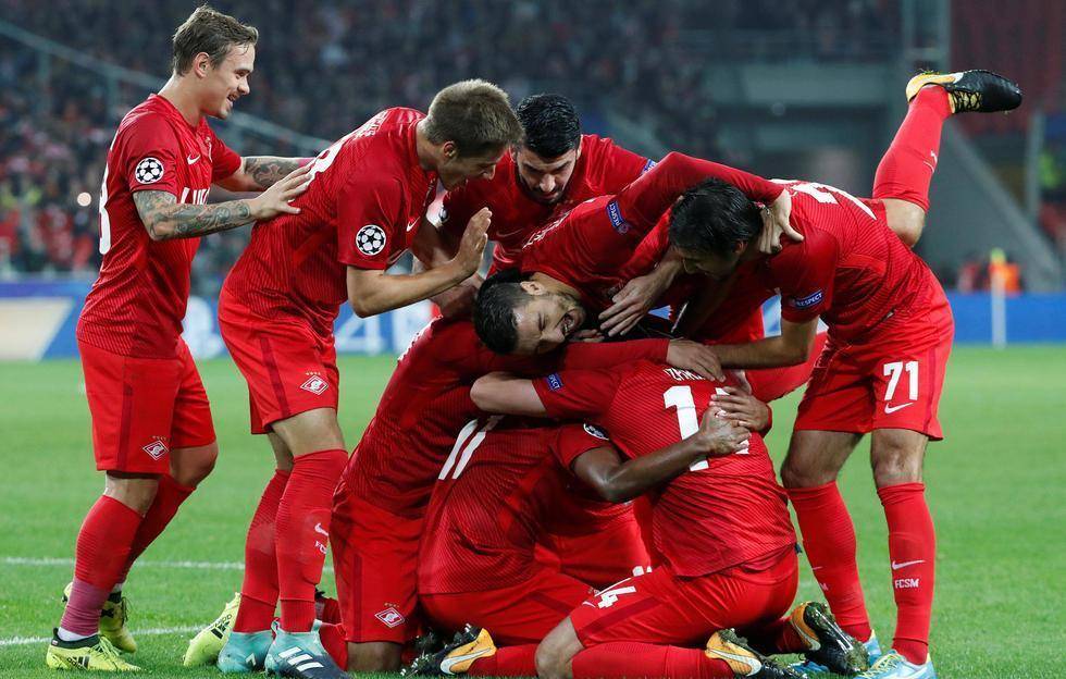 莫斯科斯巴达与莫斯科火车头的激情碰撞，城市德比战的不朽传奇