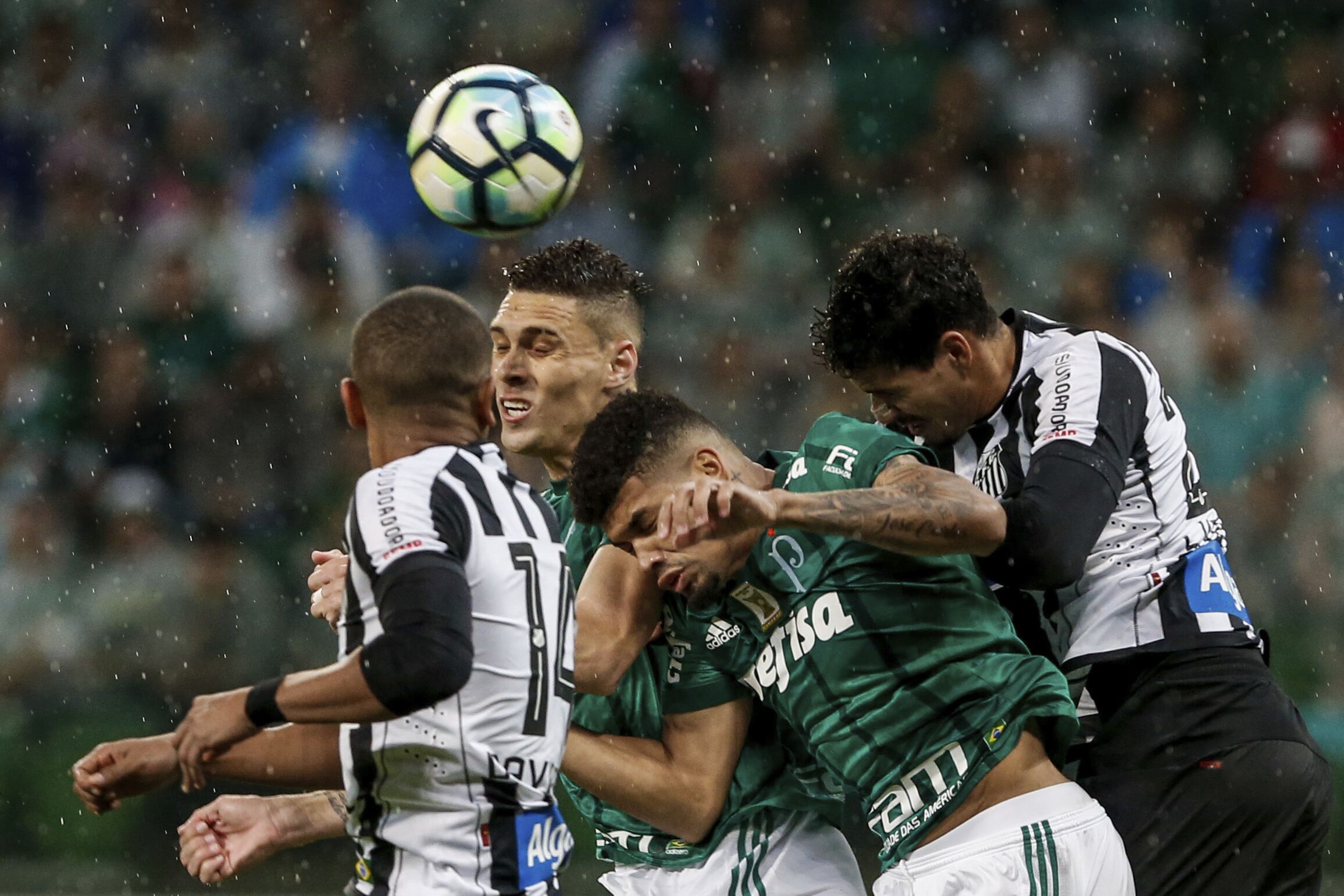 巴西足球盛宴，巴伊亚与帕尔梅拉斯的激情对决