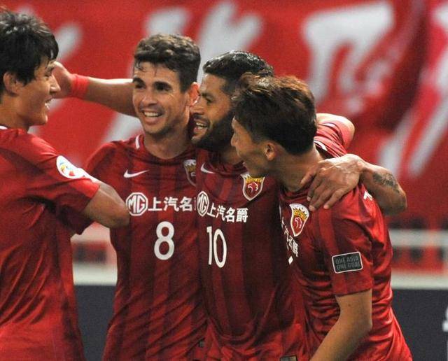 切塞纳与克罗托内,意乙赛场上的激情对决 切塞纳与克罗托内,意乙赛场上的激情对决