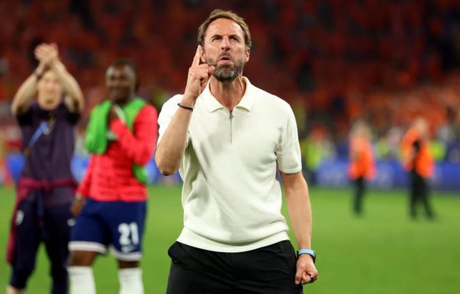 哈特利浦与斯坎索普，英格兰足球的激情对决