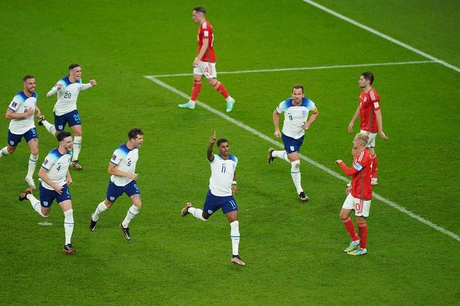 麦德黑联与霍舍姆，英格兰足球场上的激情对决