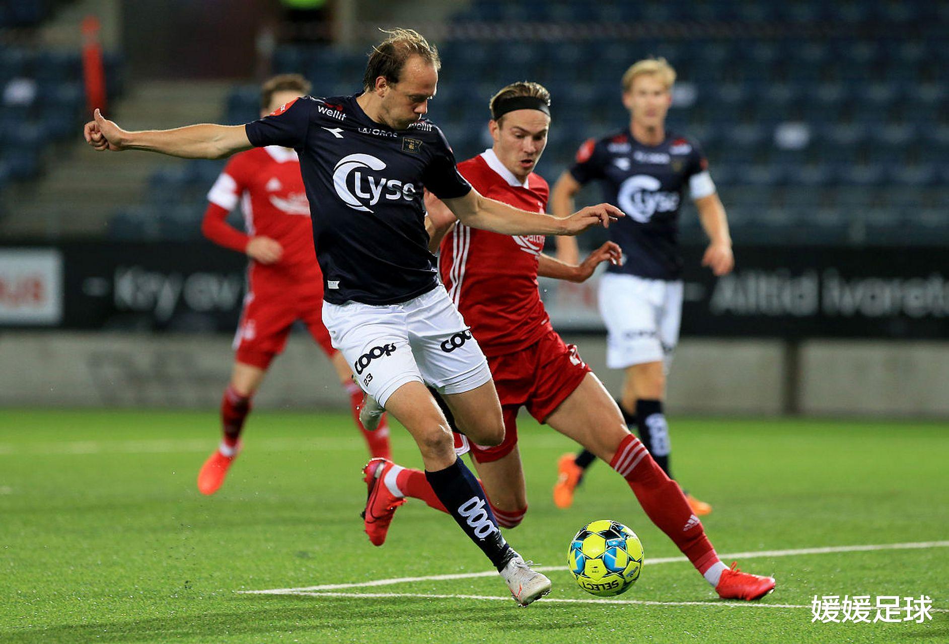 斯塔贝克B队与沙里耶尔，北欧足球场上的激烈对决