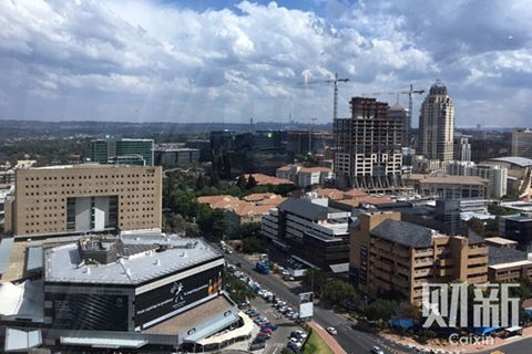 德班城与金箭，南非城市发展的双面镜