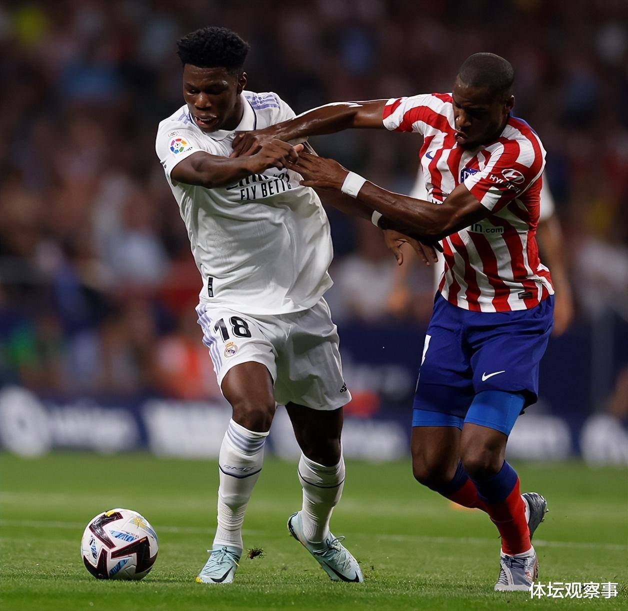 甘拿斯亚门多萨 vs 阿梅尼奥，一场足球史上的经典对决