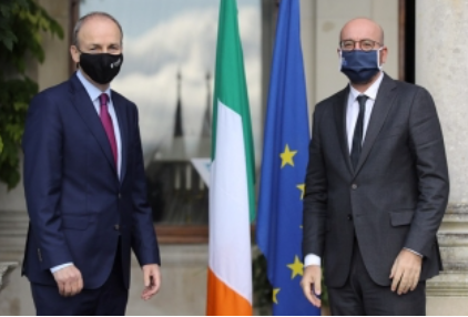 马舒克KMV[4]与艾立叙欧斯克[9]，两大品牌在金融科技领域的较量