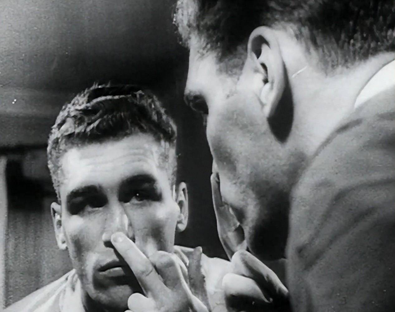 激战里波洛与波特洛，足球场上的智慧与激情碰撞