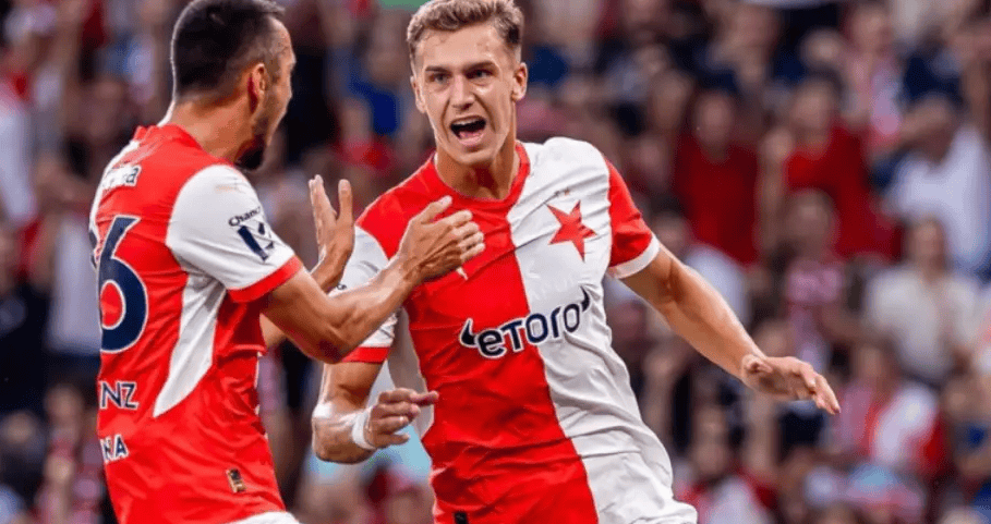 斯卡拉斯特里对决切尔诺夫策B队，一场战术与激情的碰撞