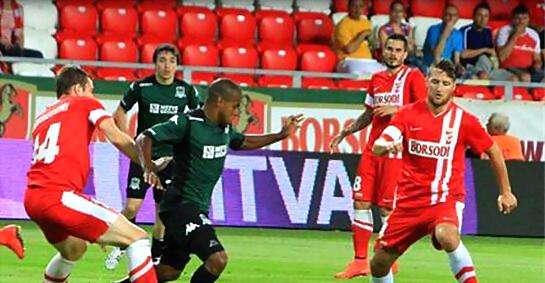 塞浦路斯甲级联赛，阿波罗利马索尔与希腊人竞技的激烈对决