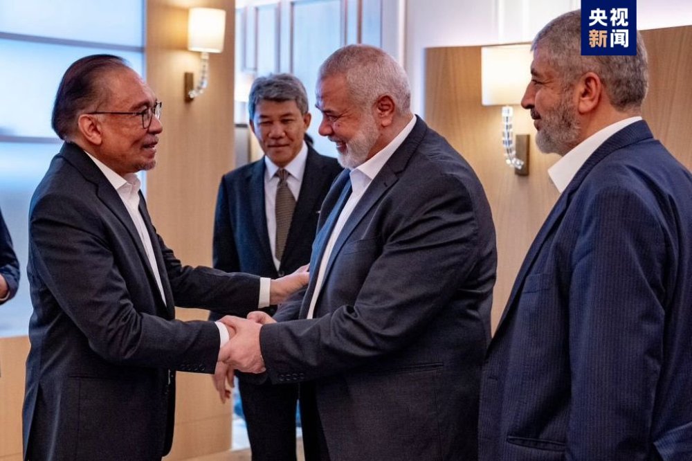 安瓦尔SA与麦加统一的较量，伊斯兰政治的双重路径