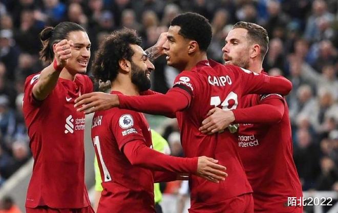 维登贝鲁克与波卓尔特,西部的激烈对决 维登贝鲁克与波卓尔特,西部的激烈对决