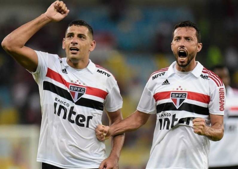 托姆本斯[巴米联5] vs 米内罗美洲[巴西乙20]，南美足球的激情碰撞