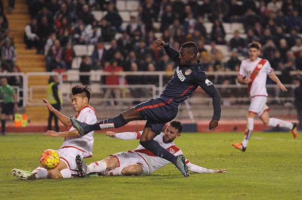 跨越地中海的较量，巴列卡诺（西甲12）VS AEK雅典（希腊超1）