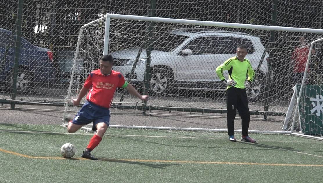 绿茵场上的激情碰撞，伊斯坦堡士邦[16]对决埃祖姆BB[1]