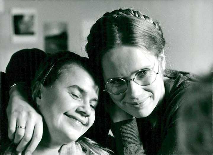 塔姆拉与伊若尼内瑟，一场文化与哲学的深度对话