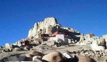 巴赫达尔凯内马与阿达玛市，城市发展的双面镜