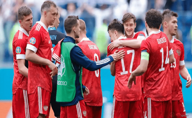 霍吉尼赞卡与斯威特什切青，波兰足球的南北对决