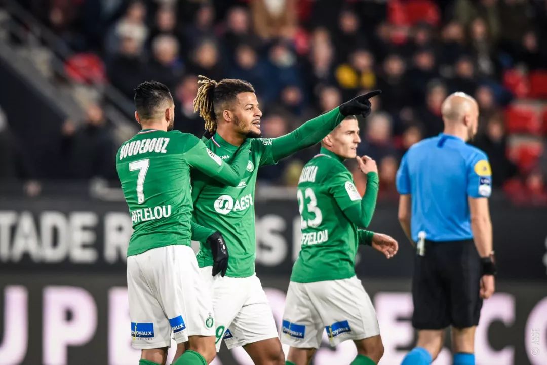 卡尔斯鲁厄与比勒菲尔德，德乙联赛的激情碰撞