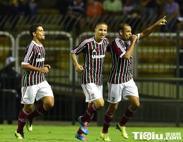 巴西足球，克里丘马vs塞路的激情碰撞