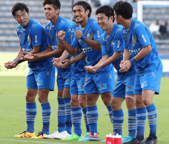 高知联合与新泻天鹅，地域足球的激情碰撞与文化交融