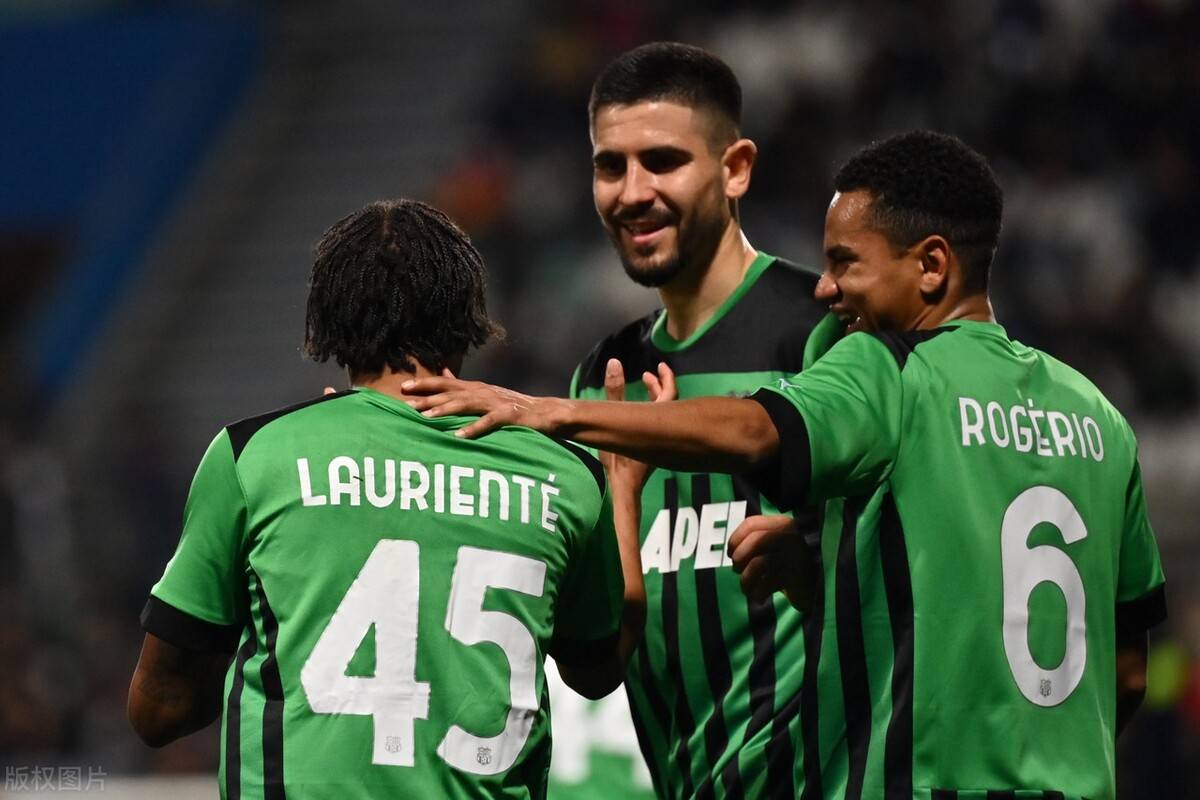 热血激战,热那亚vs萨索洛——意甲赛场上的蓝色与绿色对决 热血激战,热那亚vs萨索洛——意甲赛场上的蓝色与绿色对决