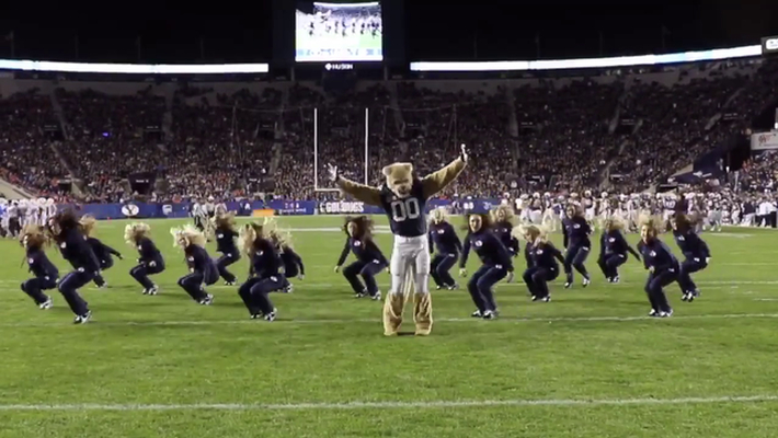 美洲狮与马萨特兰FC，球场上的激战与文化碰撞