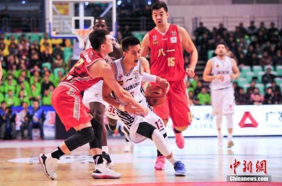 CBA常规赛与季后赛的紧密衔接,时间安排与意义解析 CBA常规赛与季后赛的紧密衔接,时间安排与意义解析