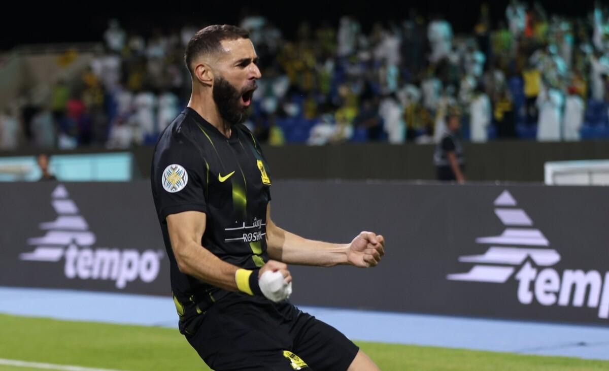 伊朗足球俱乐部的数量与现状探析