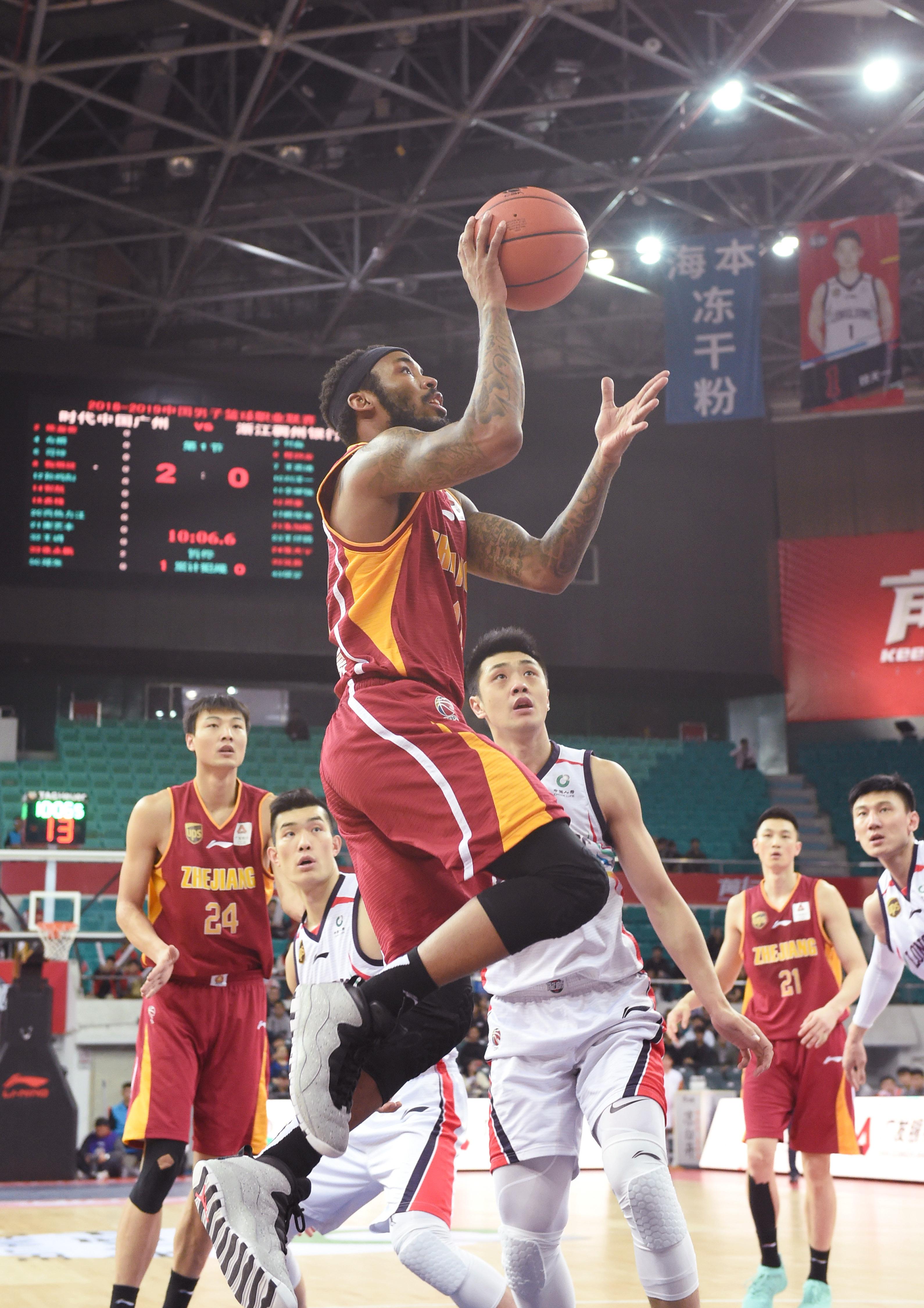 探索CBA的排行榜表，揭秘中国篮球联赛的激烈竞争与精彩瞬间