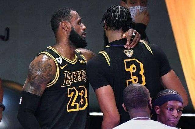 探索NBA赛事的视觉盛宴，哪个电视台可以看NBA？