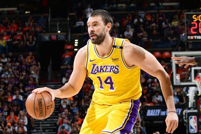 贝兹莫尔，从大学新星到NBA征途的传奇履历