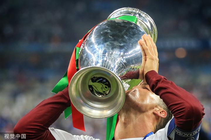 欧洲杯决赛，星光璀璨的终极对决