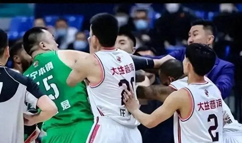 中国篮球俱乐部的多元化发展，数量与特色的探索