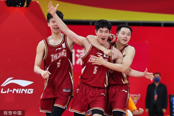 探秘CBA转会费，篮球市场与球员流动的经济杠杆