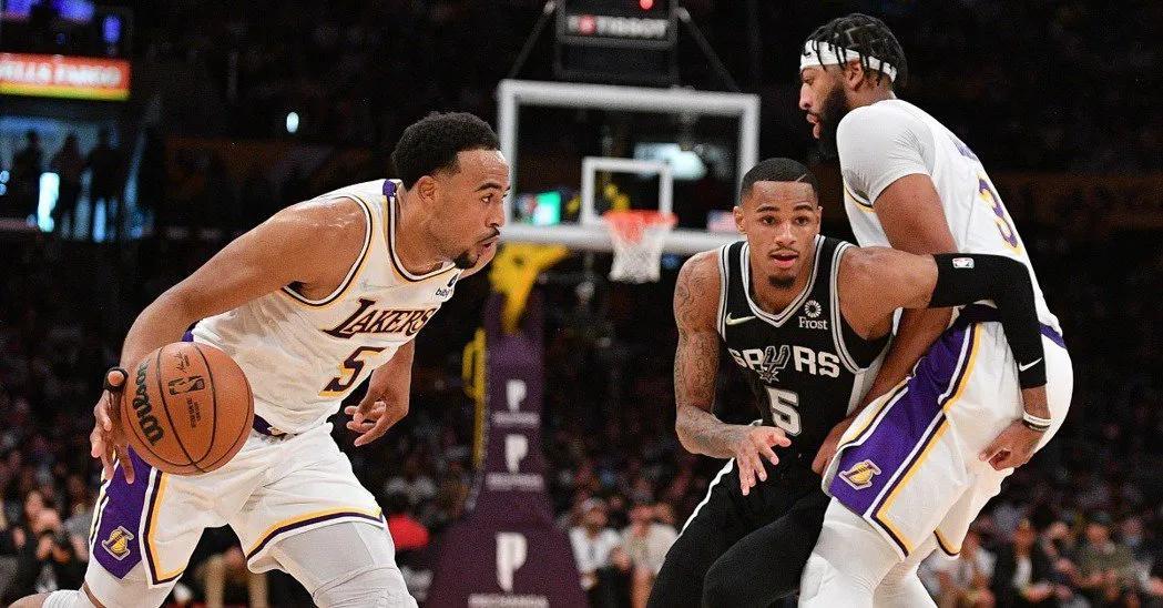 湖人新星塔克在夏季联赛中的闪耀表现，数据背后的潜力与期待