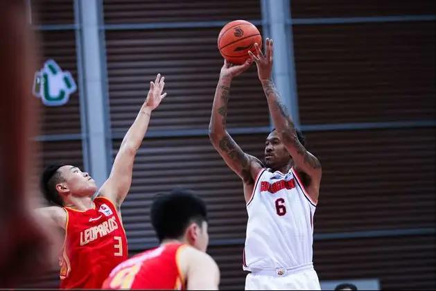 马尚·布鲁克斯在NBA的闪耀时刻，数据背后的故事