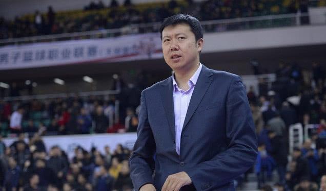 篮球巨星王治郅,2001年NBA选秀的璀璨之星 篮球巨星王治郅,2001年NBA选秀的璀璨之星