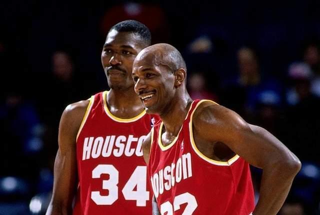 火箭队詹姆斯·哈登本赛季数据深度解析