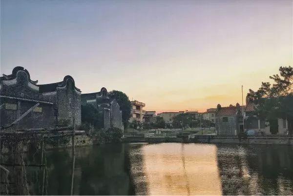 广州足球队，从辉煌到沉寂的背后