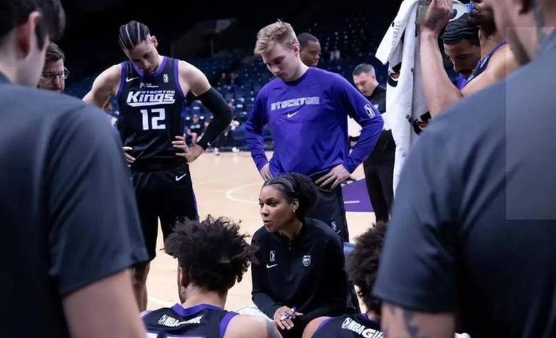 6米高空间打造室内篮球场的可能性与挑战 6米高空间打造室内篮球场的可能性与挑战