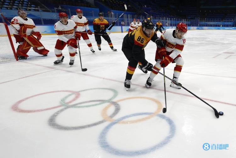 冬奥会男子冰球冠军，荣耀与激情的碰撞