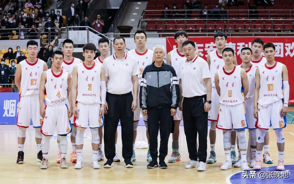 篮球血脉，杨鸣与郭艾伦的亲情纽带