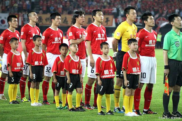 恒大足球俱乐部，重塑中国足球的辉煌阵容
