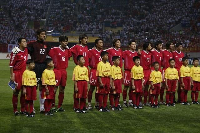 02年中国队世界杯，梦想的启航与遗憾的落幕