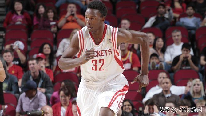 穆托姆博，非洲大山在NBA的传奇之旅