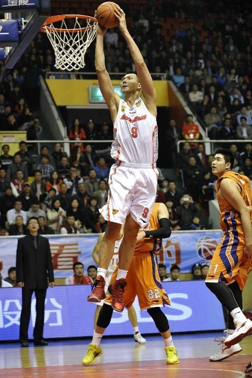 探索NBA助跑弹跳记录，极限飞跃的背后