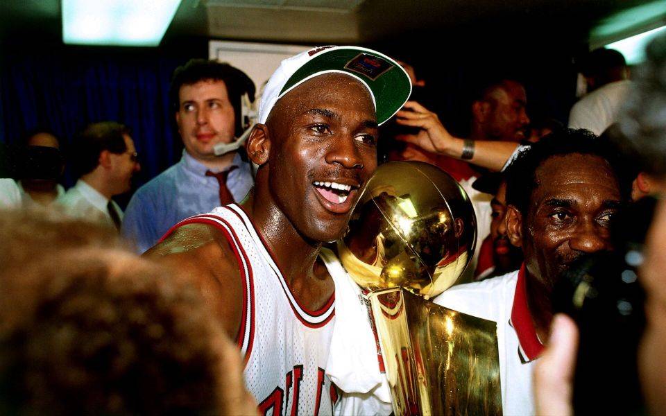 乔丹与公牛，传奇的缔造——六次总冠军的辉煌之旅