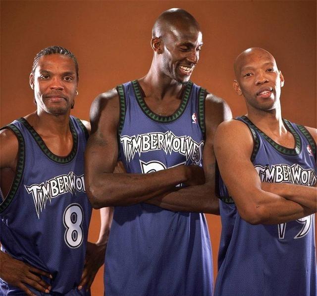 快船队卡塞尔时期的辉煌与挑战,一段篮球史上的璀璨篇章 快船队卡塞尔时期的辉煌与挑战,一段篮球史上的璀璨篇章