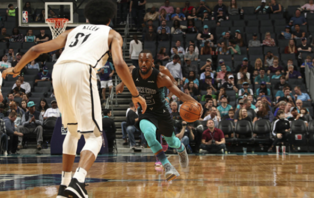 揭秘NBA黄蜂队15号球衣的传奇与荣耀 —— 以肯巴·沃克为例 揭秘NBA黄蜂队15号球衣的传奇与荣耀 —— 以肯巴·沃克为例